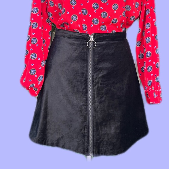 Free People Funkytown Zip Up Black Velvet A-line High Waisted Mini Skirt - Picture 2 of 6